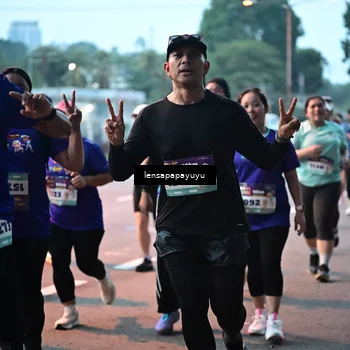 Runner Photo 8304341