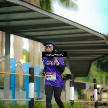 Runner Photo 8304346