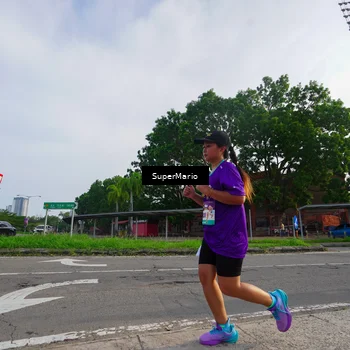 Runner Photo 8304353