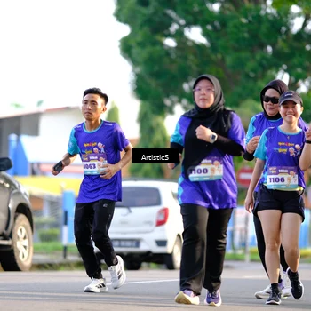 Runner Photo 8304379