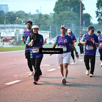 Runner Photo 8304417