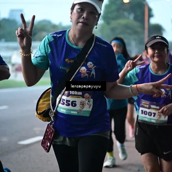 Runner Photo 8304423