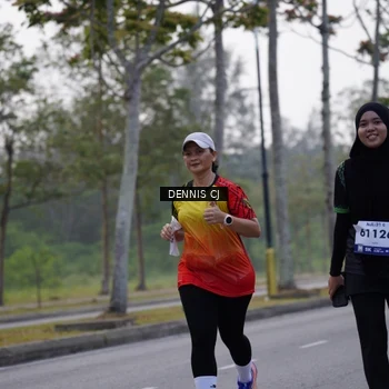 Runner Photo 8304433