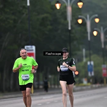 Runner Photo 8304436