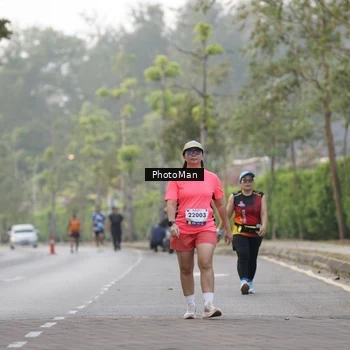 Runner Photo 8304451
