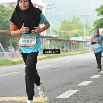 Runner Photo 8304491