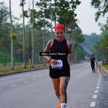Runner Photo 8304503