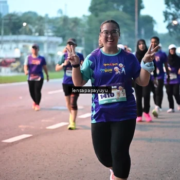 Runner Photo 8304509