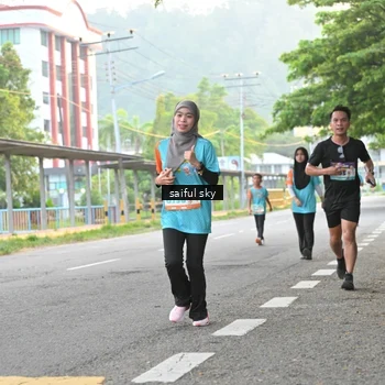 Runner Photo 8304513