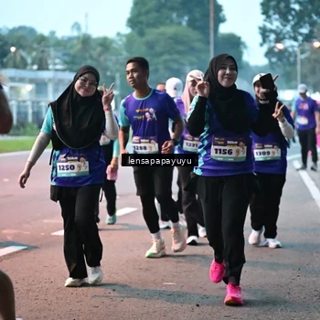 Runner Photo 8304543
