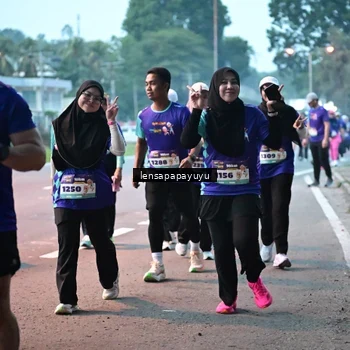 Runner Photo 8304556