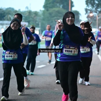 Runner Photo 8304563