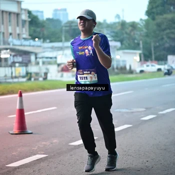 Runner Photo 8304590