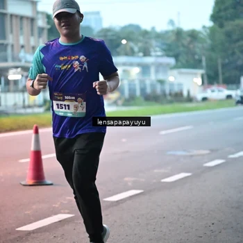 Runner Photo 8304621