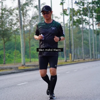 Runner Photo 8304635