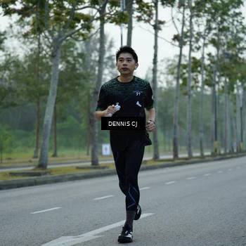 Runner Photo 8304658