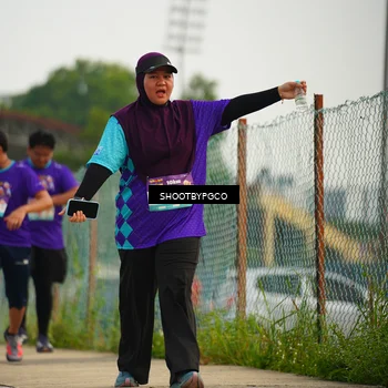 Runner Photo 8304673