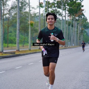 Runner Photo 8304687