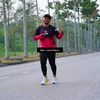 Runner Photo 8304699