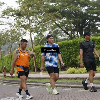 Runner Photo 8304715