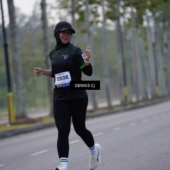 Runner Photo 8304717