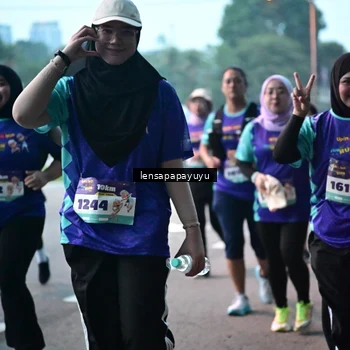 Runner Photo 8304728