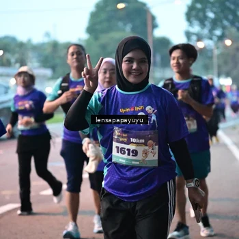 Runner Photo 8304732