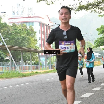 Runner Photo 8304740