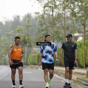 Runner Photo 8304748