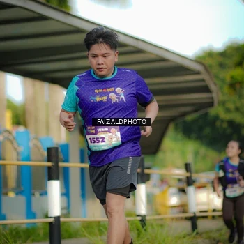 Runner Photo 8304758