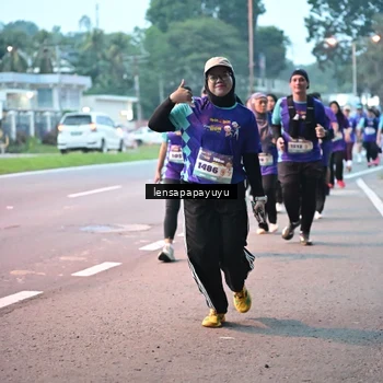 Runner Photo 8304771