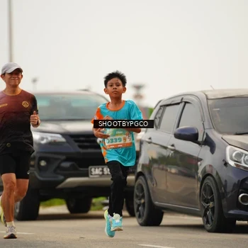 Runner Photo 8304776