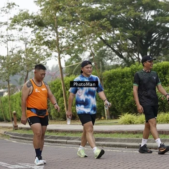 Runner Photo 8304786