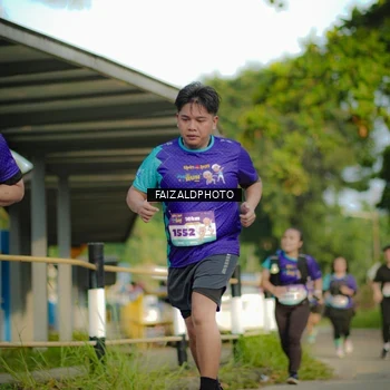 Runner Photo 8304798