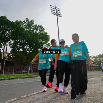 Runner Photo 8304804