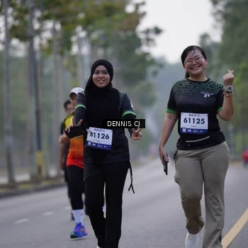 Runner Photo 8304805