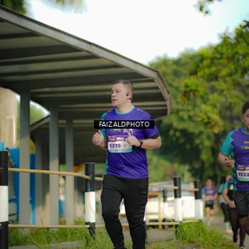 Runner Photo 8304810