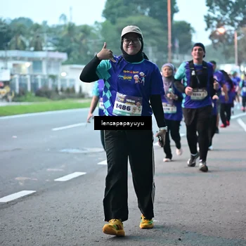 Runner Photo 8304818