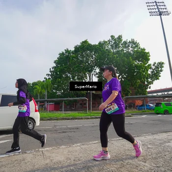 Runner Photo 8304841