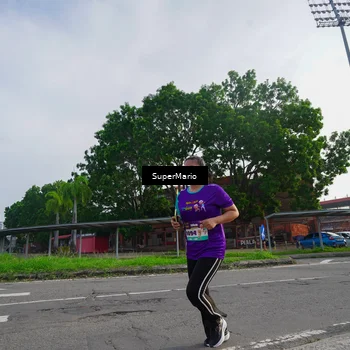 Runner Photo 8304846
