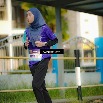 Runner Photo 8304856