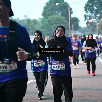 Runner Photo 8304858