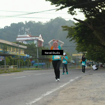 Runner Photo 8304862