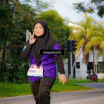 Runner Photo 8304873