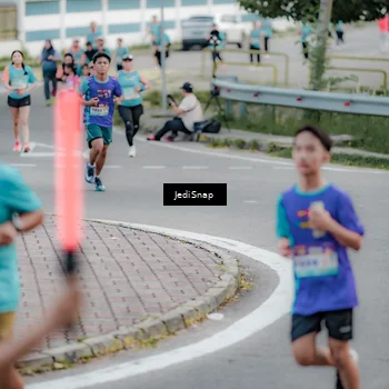 Runner Photo 8304875