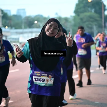 Runner Photo 8304882