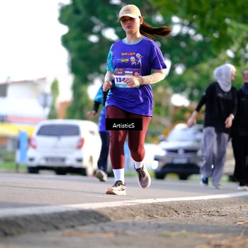 Runner Photo 8304883
