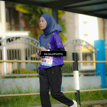 Runner Photo 8304895