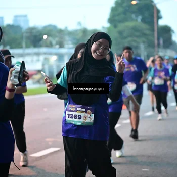 Runner Photo 8304899