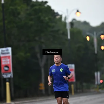 Runner Photo 8304904